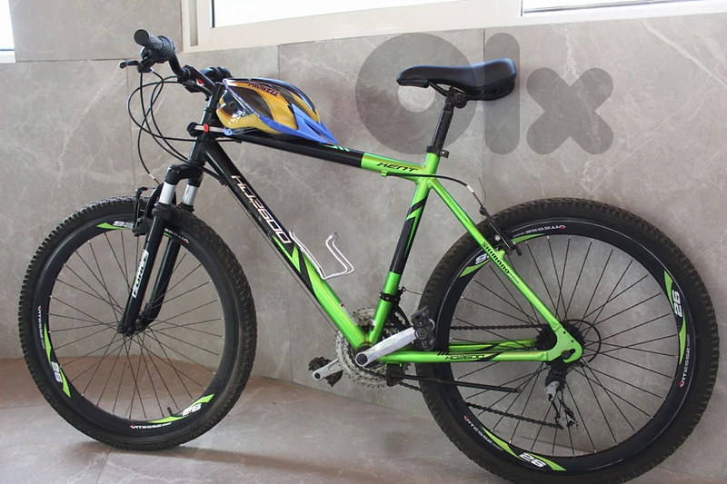 Mountain Bike - Kent HD2600 + Helmet - 19" frame @120$
