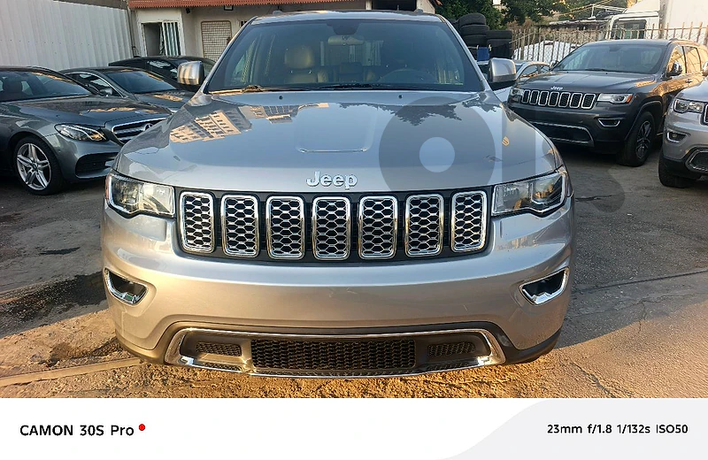 Jeep Grand Cherokee 2019 laredo