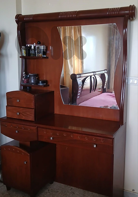 an used bedroom