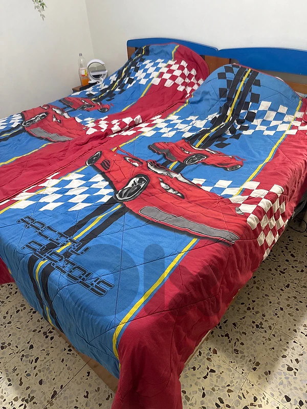 bed bedroom