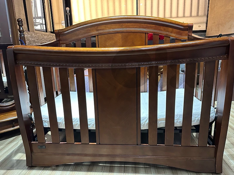 Baby crib - تخت اطفال