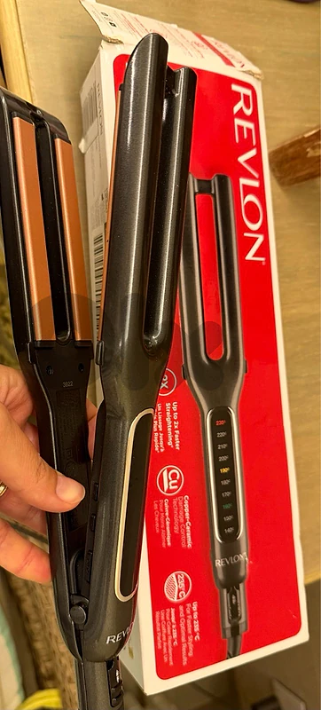 Revlon Double Straight Copper Ceramic Hair Straightener – Like New