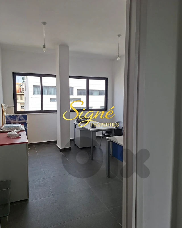 Office for Rent – Hamra – SGSM105