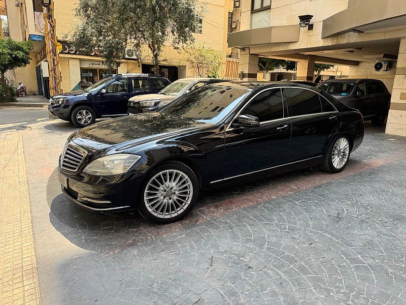 Mercedes-Benz S-Class 2010