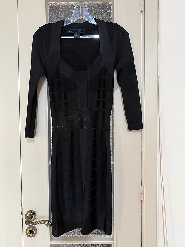 Black structured long-sleeve S