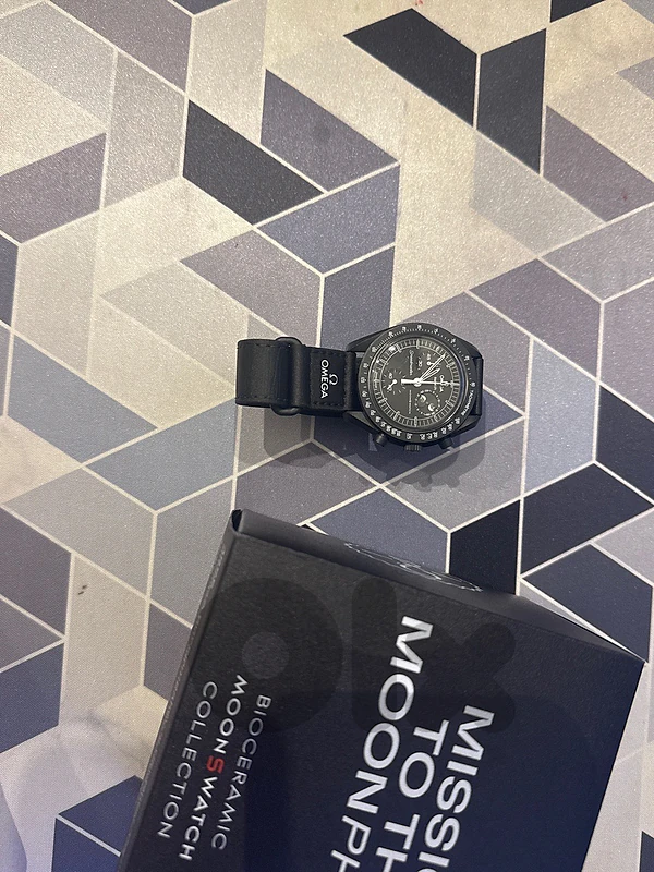 Omega x Swatch Mission to the moonphase black edition