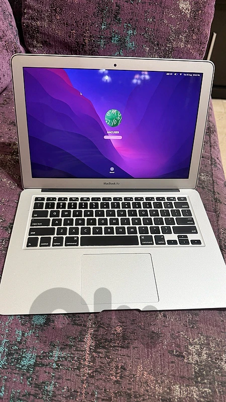 Macbook air 13 inch ( early 2015)