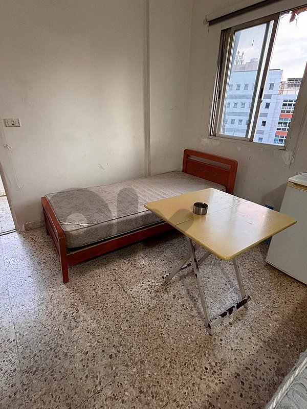 FOYER DORMS FURNITURE (FULL Bedrooms and kitchen)