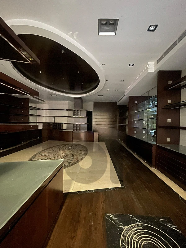 Shop For Rent in Verdun 2,750$/Month محل للإيجار في فردان
