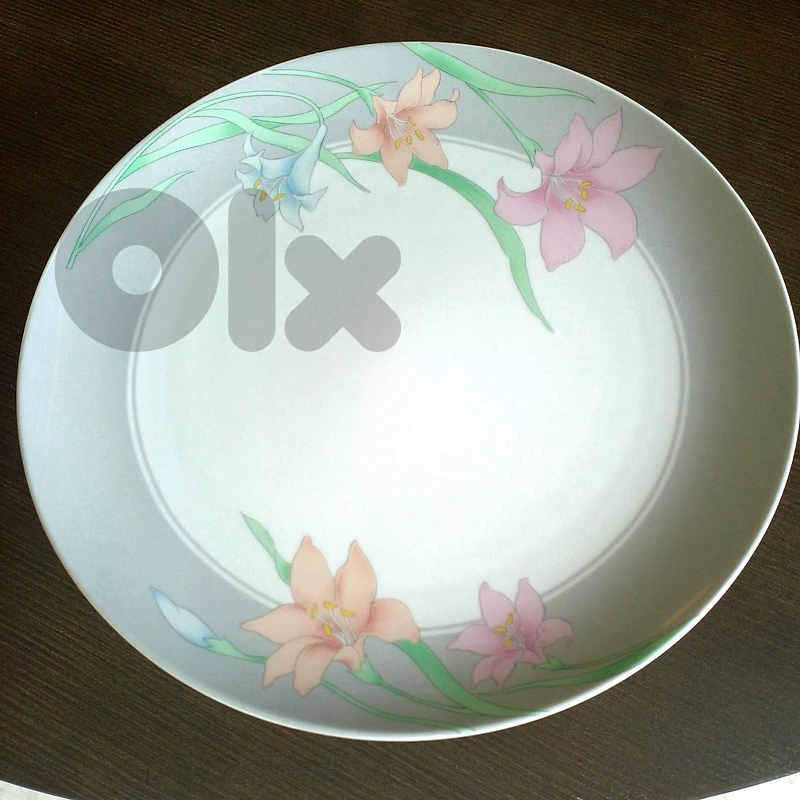Porcelain Cake Stand