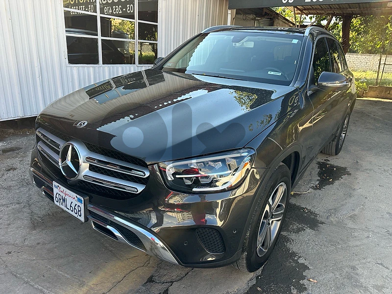Mercedes-Benz GLC-300 Class 2020 4 matic very clean 75000 miles Mercedes-Benz GLC-300 Class 2020 4 matic very clean 75000 miles