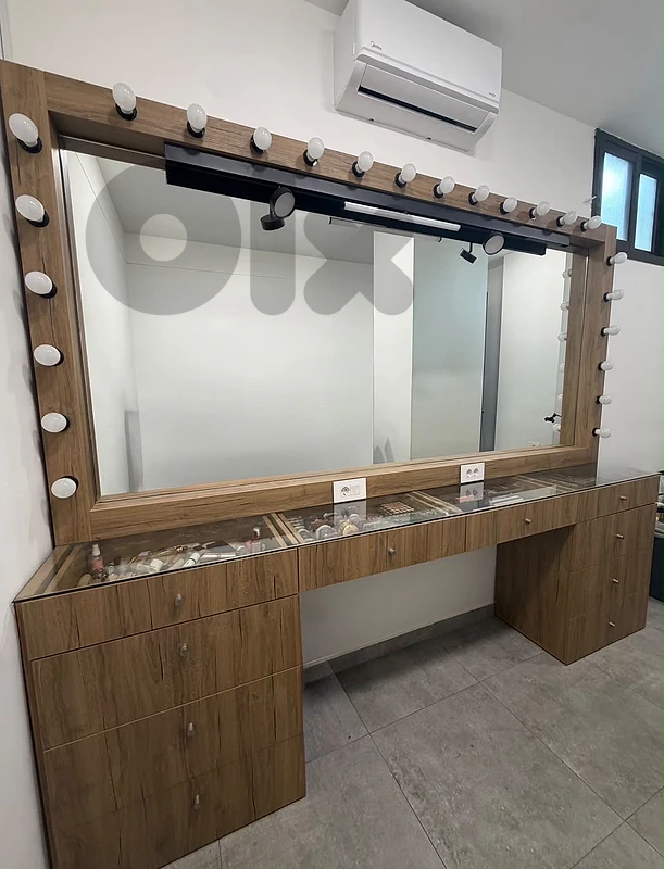 Makeup Vanity