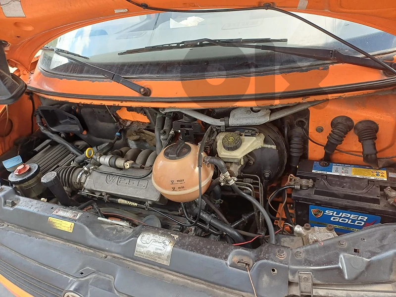 Volkswagen Transporter 1995 5 cylinder