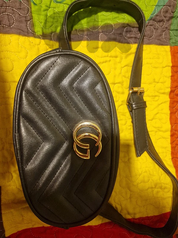Black Belt Bag – Gucci Style – Excellent Condition