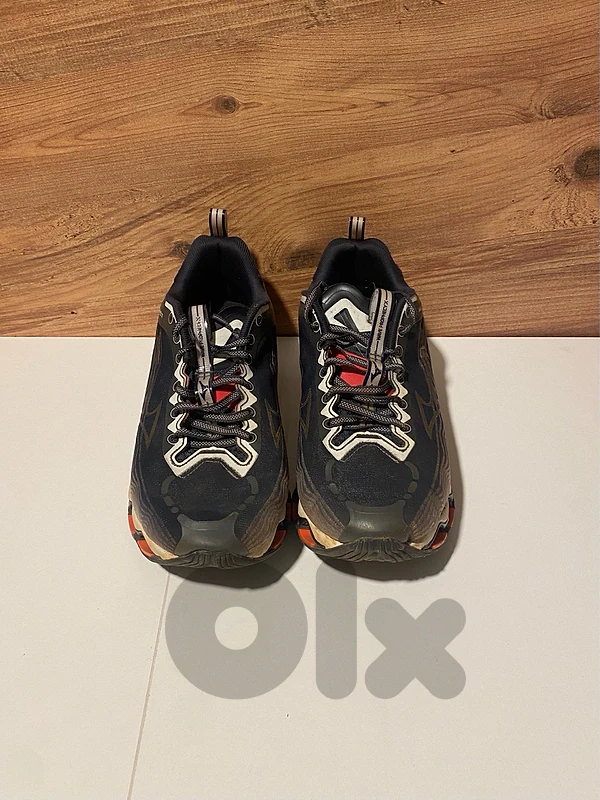 Mizuno Wave prophecy X 10 running shoes