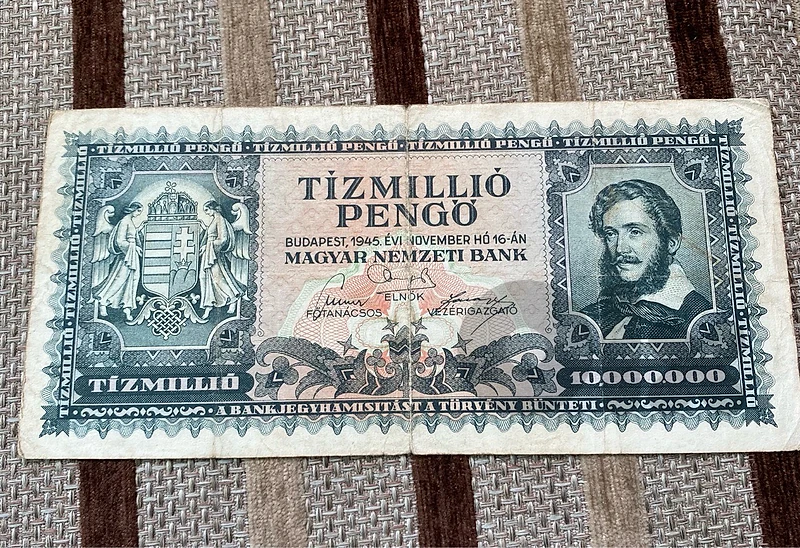 عملة ١٠ مليون بنغو مجري سنة ١٩٤٥ Magyar Banknote