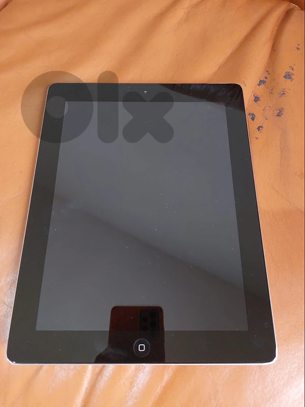 IPad 2 (64GB) بحالة ممتازة