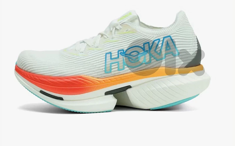 hoka running shoes for man