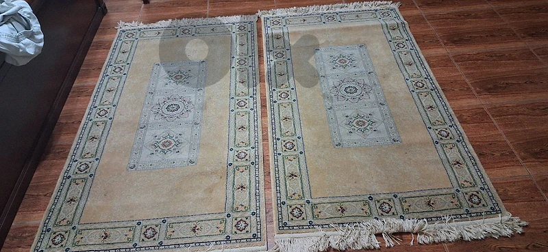٣ سجاد بلجيكي شبه جديد السعر ٤٠