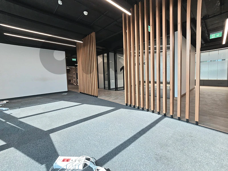 RAO26-5443 Office for Rent – Sin El Fil | 650 m²