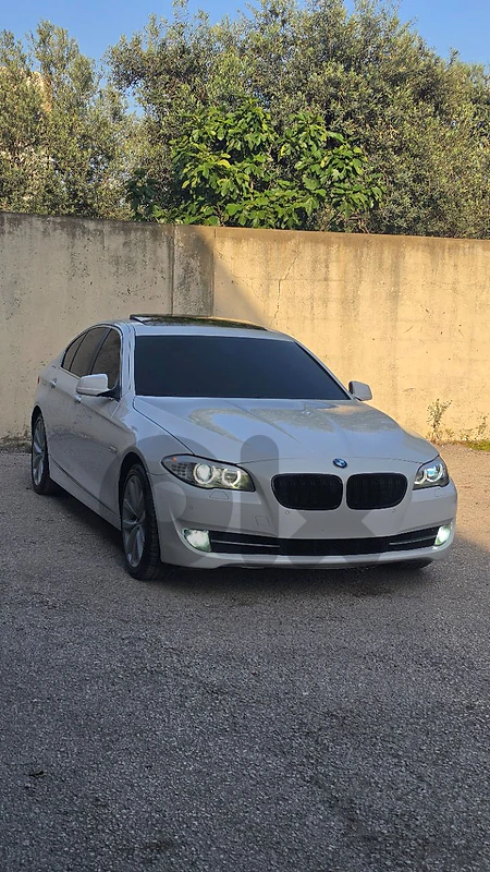 BMW F10 523i 6 cylinder
