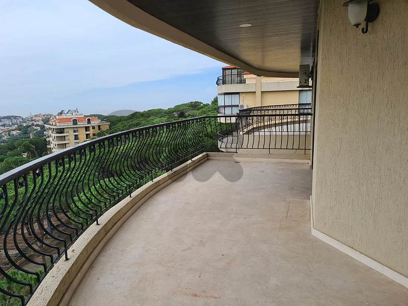 apartment For rent in broummana