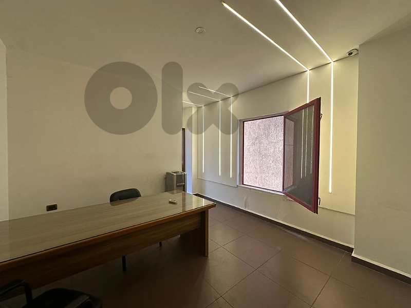 Office for rent in Sid el Bauchrieh مكتب للايجار في سد البوشرية