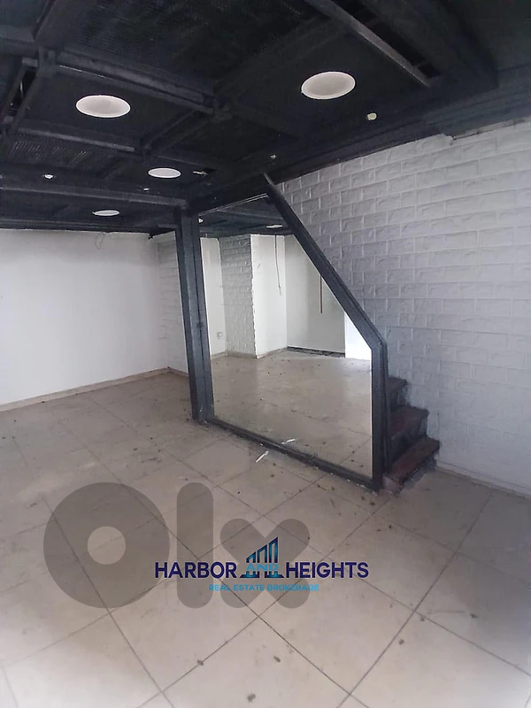 Shop for Rent in Zalka - محل للإيجار في الزلقا