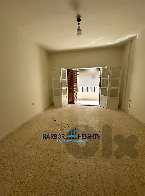 Apartment for Rent in Sad El Baouchriyeh - شقة للإيجار في سد البوشريه
