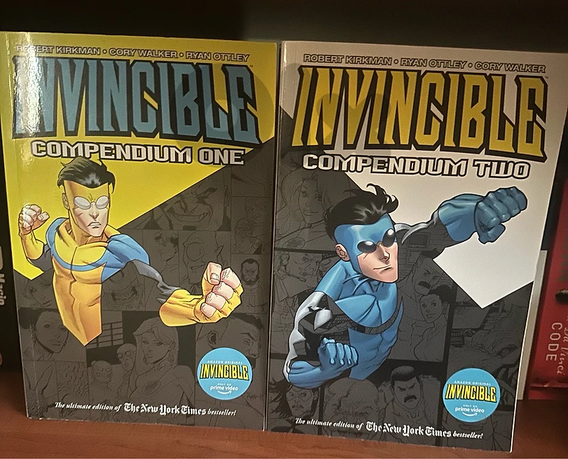 comic book invincible compendiums vol 1-2