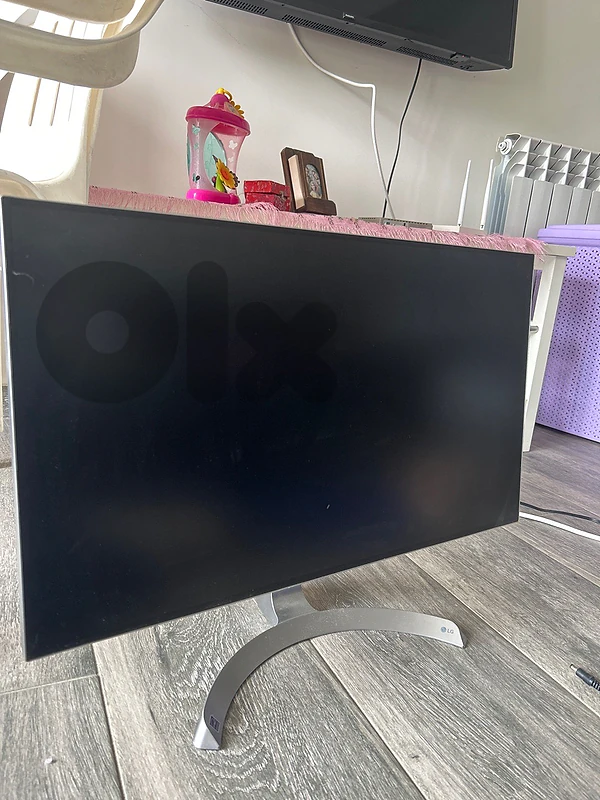 LG monitor