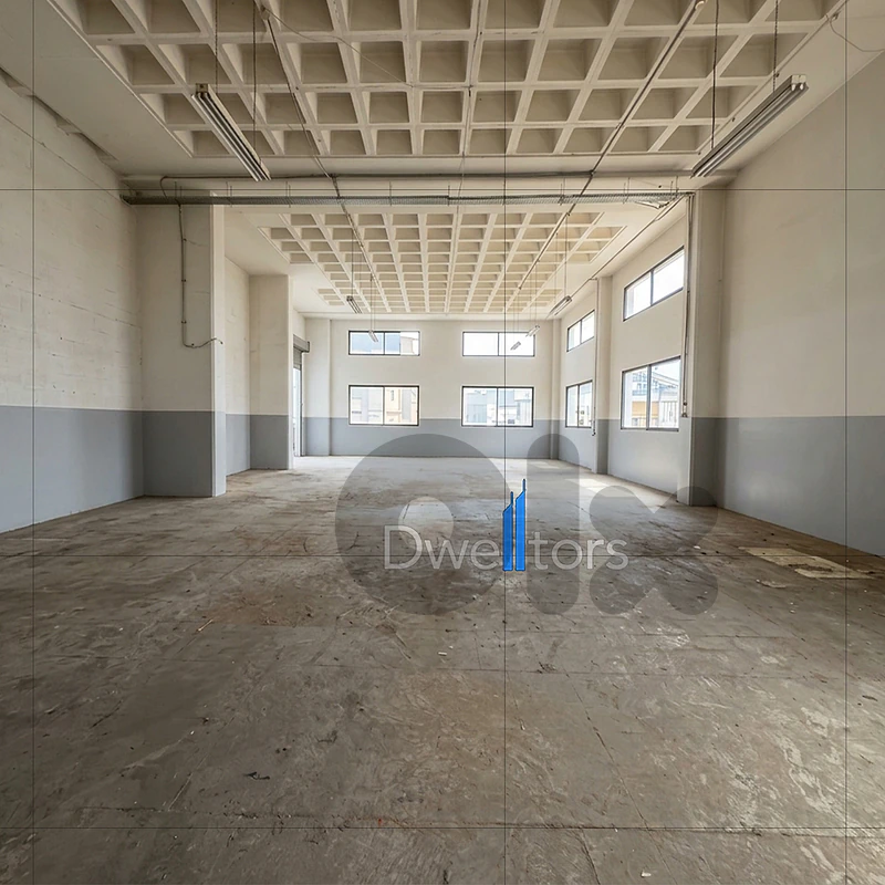 Warehouse for sale in DEKWANEH - 360 MTS2 - 5.8 Mt Height