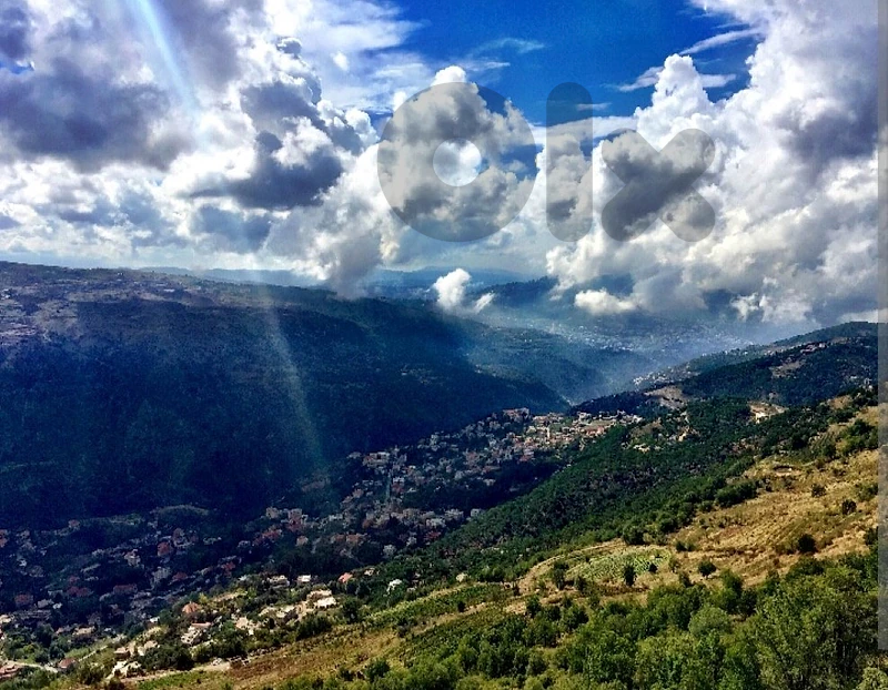 Land for sale in Baskinta /Prime location للبيع أرض في بسكنتا