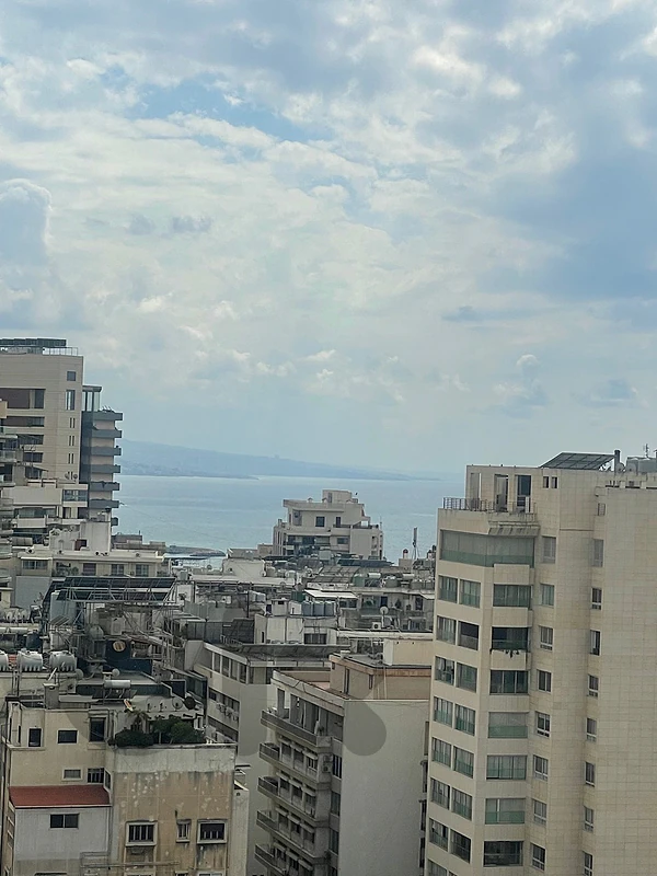 Apartment for Sale in Verdun شقة للبيع في منطقة ڤردان