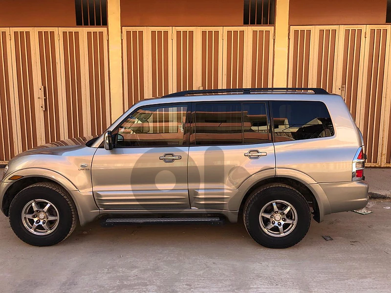 Mitsubishi Montero 2002 limited