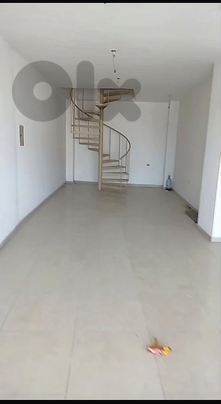 Prime location Shop for rent in Hazmiehمحل للايجار في الحازمية