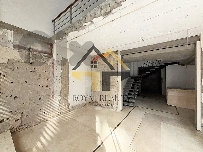 Shop for rent in Hamra -MK محل للايجار في الحمرا
