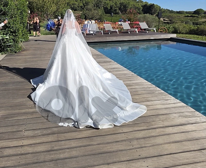 Elegant Wedding Dress – Sima Couture Paris, France