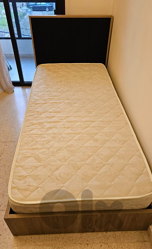 2 Brand New Single Beds - Excellent Condition