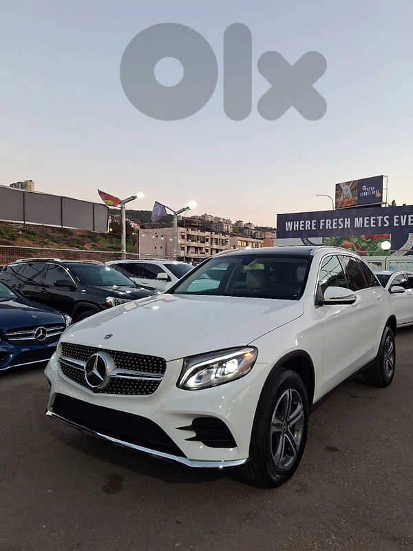 Mercede GLC-Class 2018 300 low km panoramic full leed