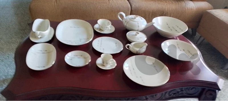 Set of porcelain tea and dinnerware