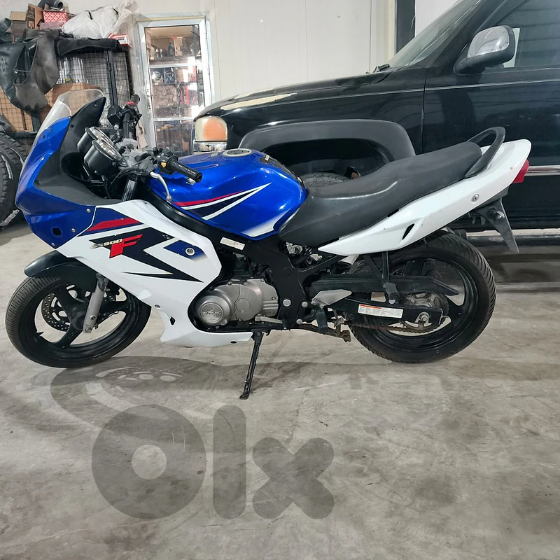 suzuki gs500f