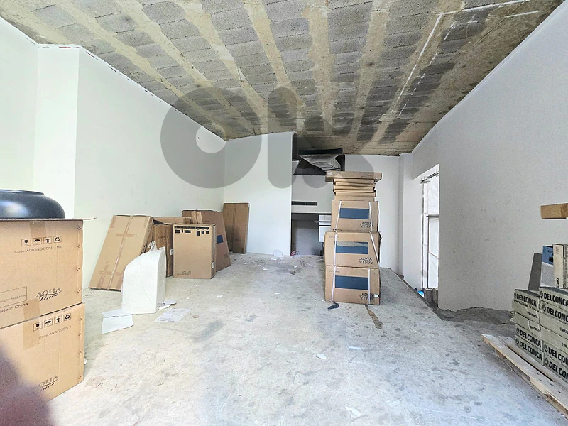 RAO26-5446 Shop for Sale in Achrafieh | 75 sqm