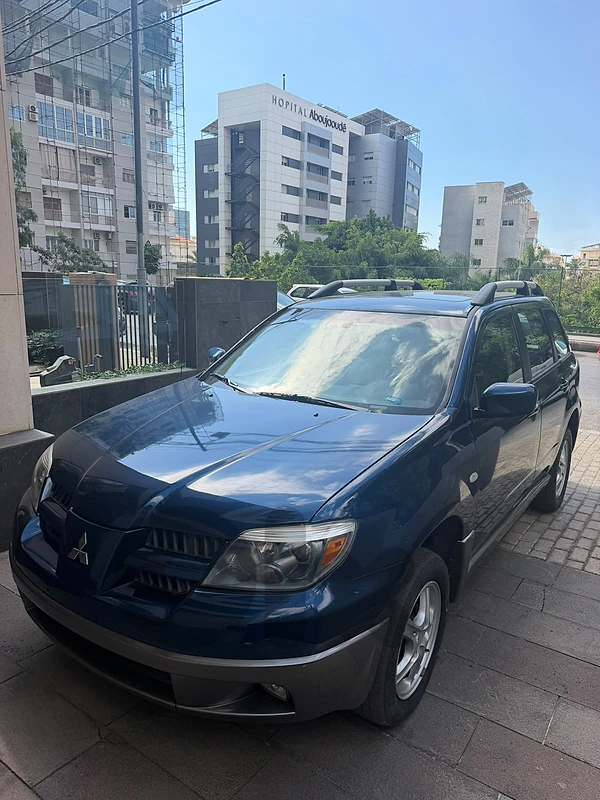 Mitsubishi Outlander 2003 Super Clean