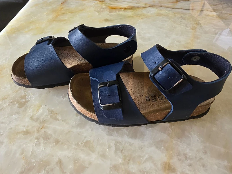 sandals for boys and girls