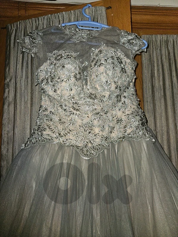 engagement wedding dress فُسْتان زِفافٍ