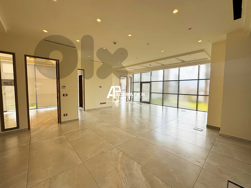 Office for Rent in Achrafieh - مكتب للأجار في الأشرفية