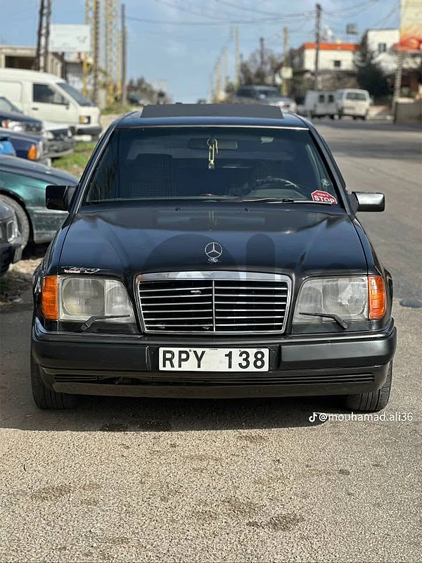 Mercedes-Benz E320 1994
