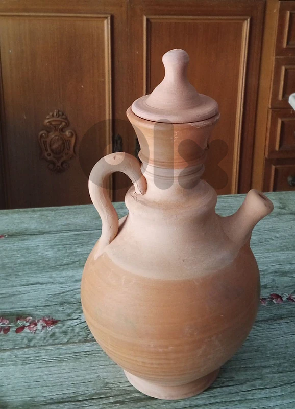 إبريق ماء فخار أصلي