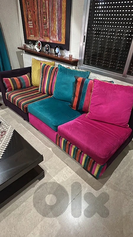 corner living room with 2 chairs